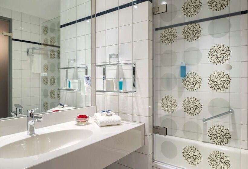 Quarto Estandar, Dorint Kongresshotel Düsseldorf/neuss