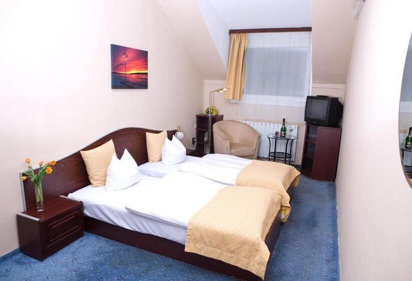Номер Стандарт, Gloria Budapest City Center