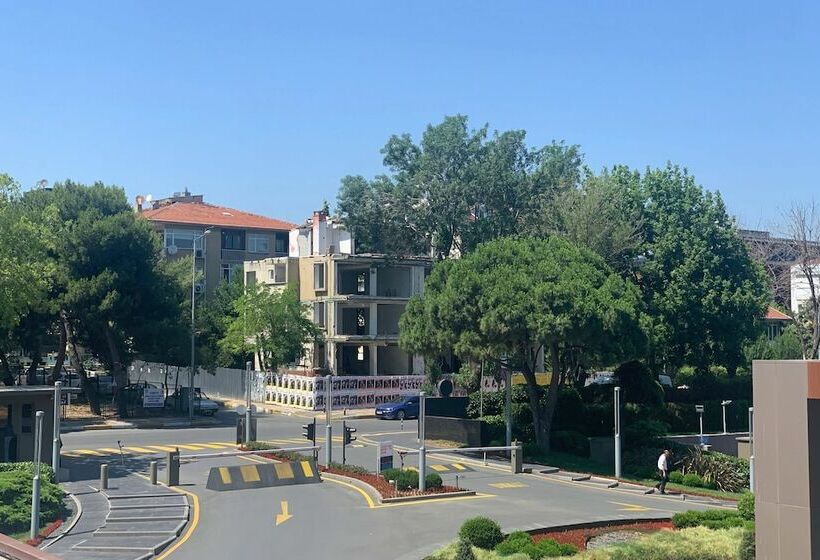 سوییت خانوادگی, Renaissance Polat Istanbul