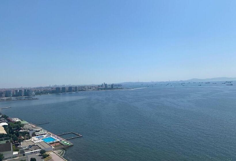 اتاق لوکس با تخت بزرگ, Renaissance Polat Istanbul