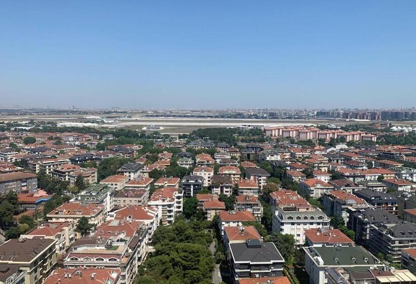 سوئیت کلاب, Renaissance Polat Istanbul