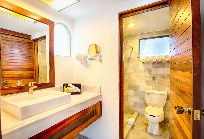 اتاق سوپریور با بالکن, Vamar Vallarta Marina & Beach Resort