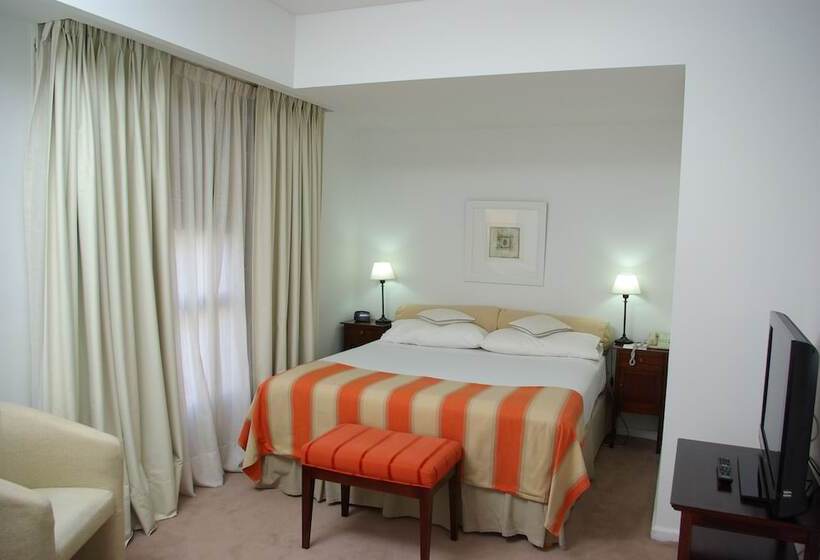 Escritório Estándar, Loi Flats Buenos Aires