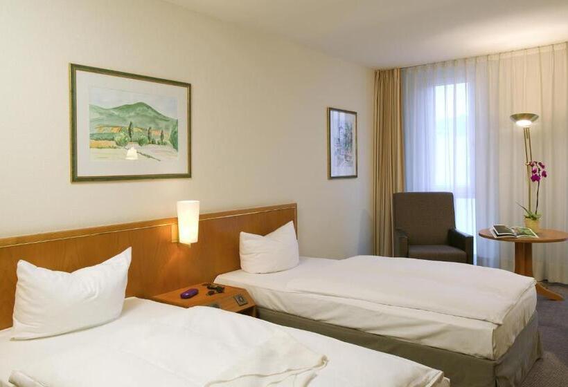 Номер Стандарт, Novotel Freiburg Am Konzerthaus