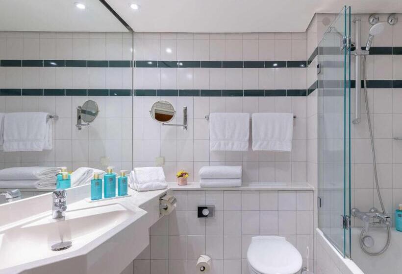 Номер Superior, Novotel Freiburg Am Konzerthaus