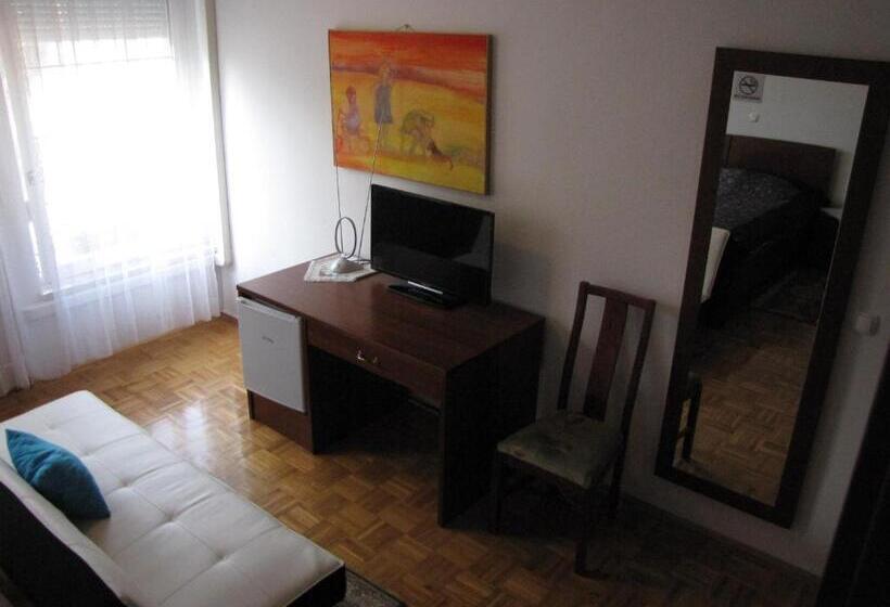 اتاق استاندارد سه نفره, Guesthouse Zorko Gostilna Domen