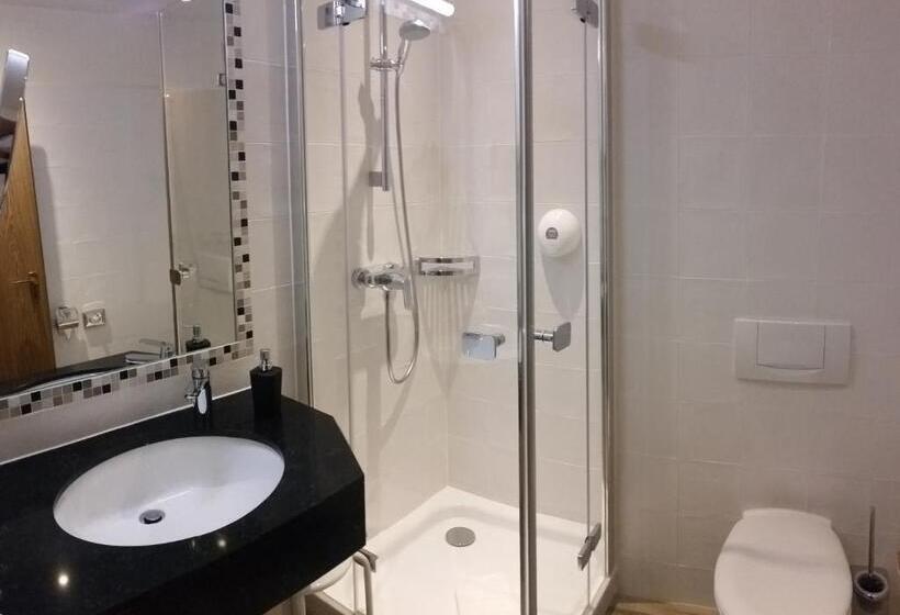 Номер Стандарт, Backenkohler