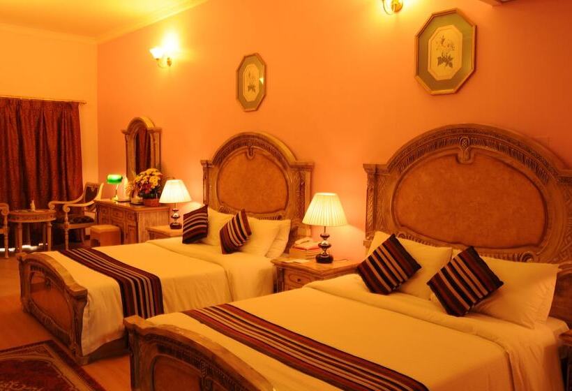 سوئیت مدیریتی 2 خوابه, Gulf Gate
