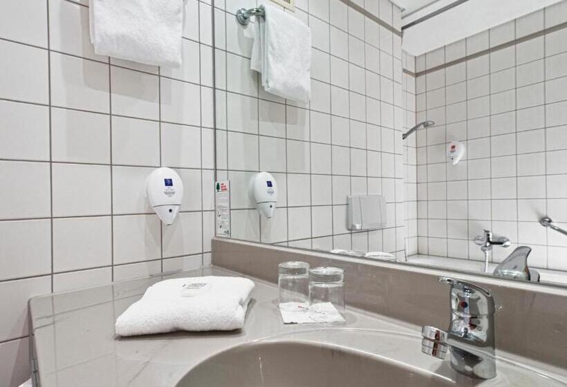 Номер Стандарт, Ramada By Wyndham Dresden