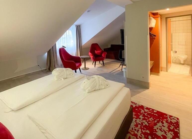 Полулюкс, Ramada By Wyndham Dresden