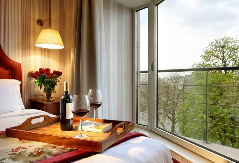 اتاق لوکس, Eurostars Montgomery