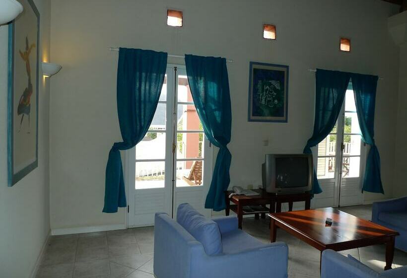 ویلای 4 خوابه, Flag Hotel Foya Branca