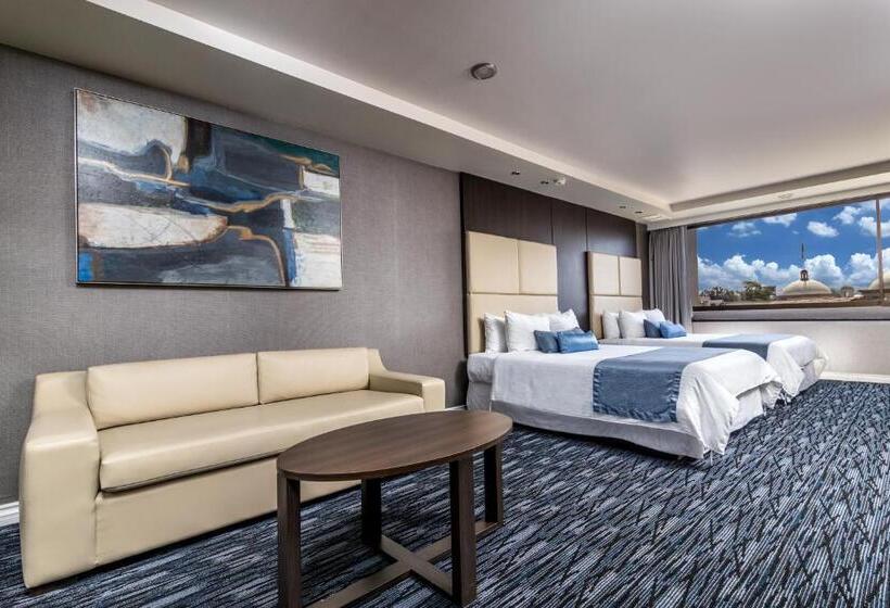 エクゼクティブスイート, Pueblo Amigo Hotel Plaza Y Casino