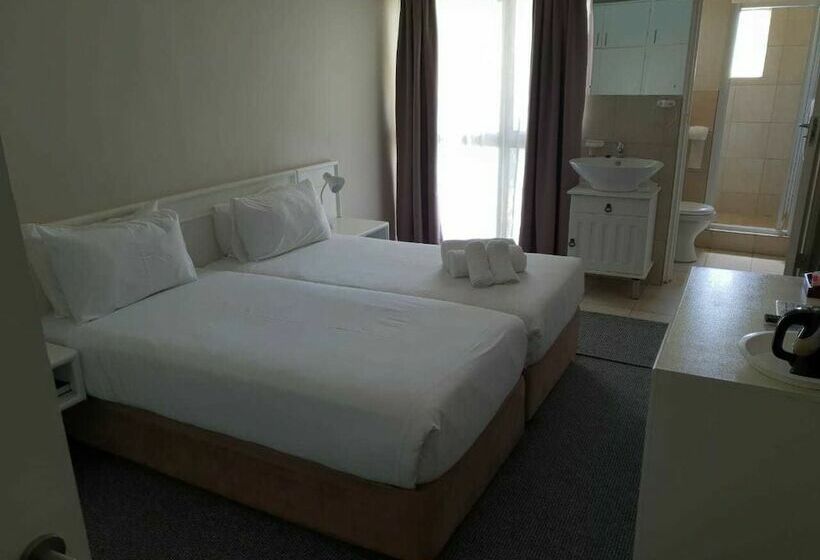 Номер Стандарт, Savoy