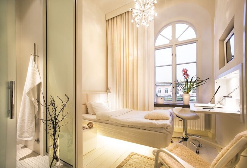 اتاق استاندارد یک نفره, Ulfsunda Slott