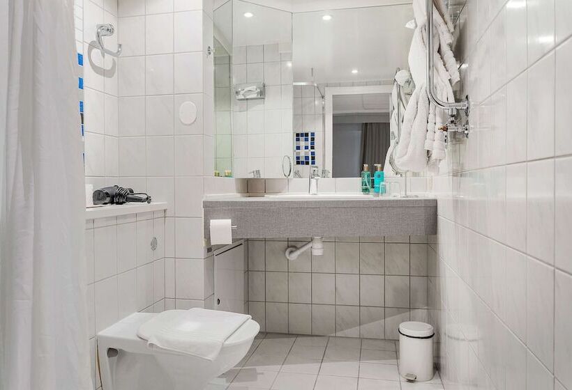 Классический Номер, Best Western Plus Hotel Plaza