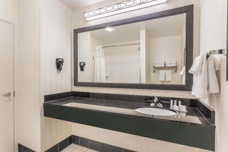 스탠다드 룸, Days Inn By Wyndham Ontario Airport