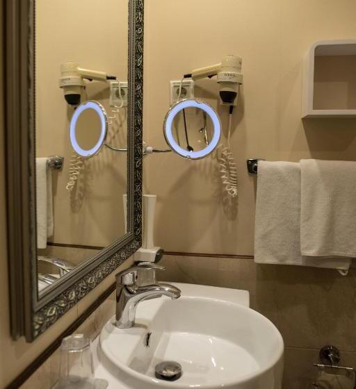 标准单人间, Gold Hotel Budapest