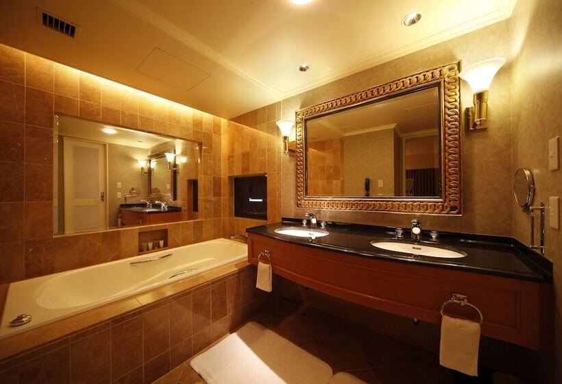 Люкс, Miyako Hotel Gifu Nagaragawa