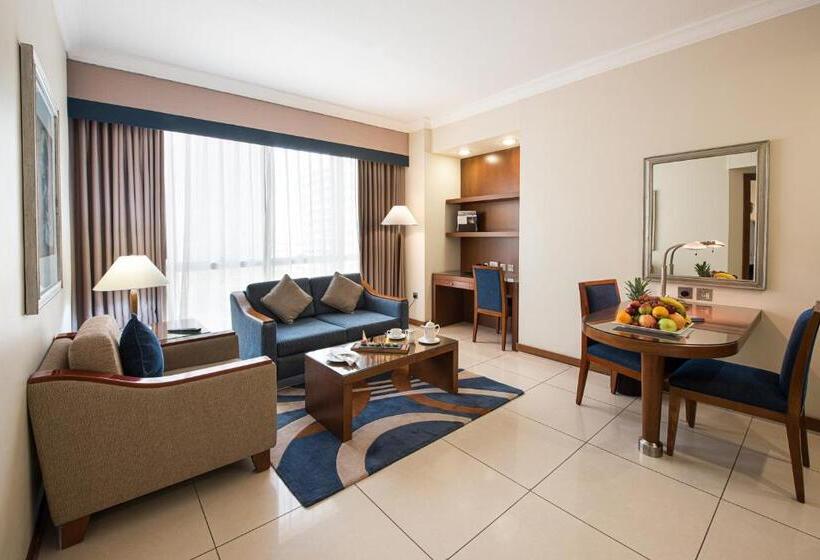 Люкс Кровать Кинг, Al Rawda Arjaan By Rotana, Abu Dhabi