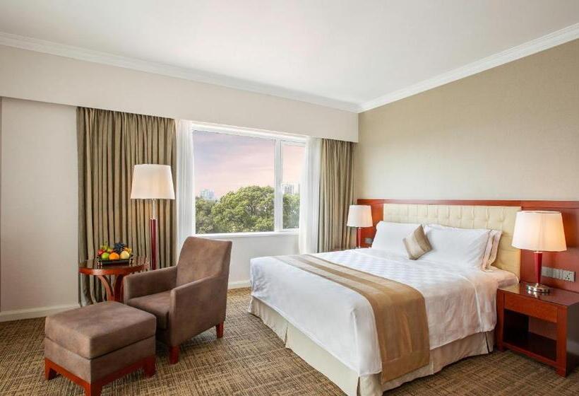 اتاق استاندارد با تخت بزرگ, Equatorial Ho Chi Minh City