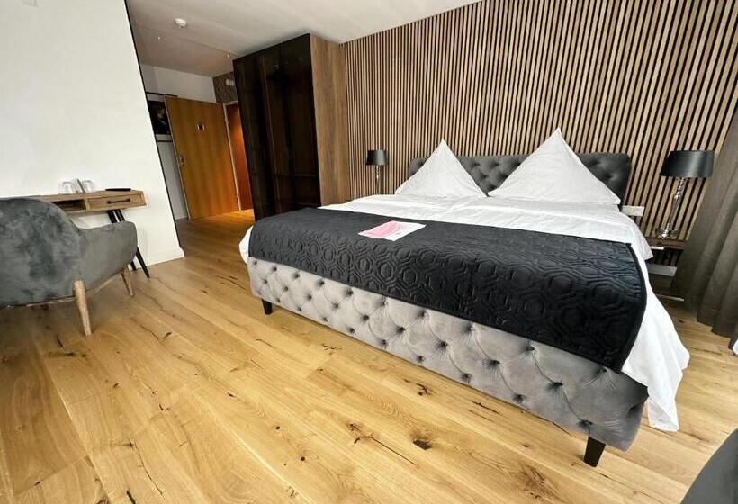 디럭스 룸, Parkhotel Luise Bad Herrenalb