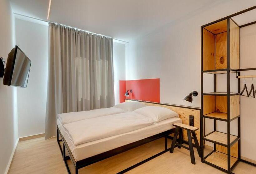 Номер Стандарт, Meininger Hotel Leipzig Hauptbahnhof
