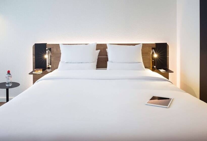 Номер Superior, Novotel Lausanne Bussigny