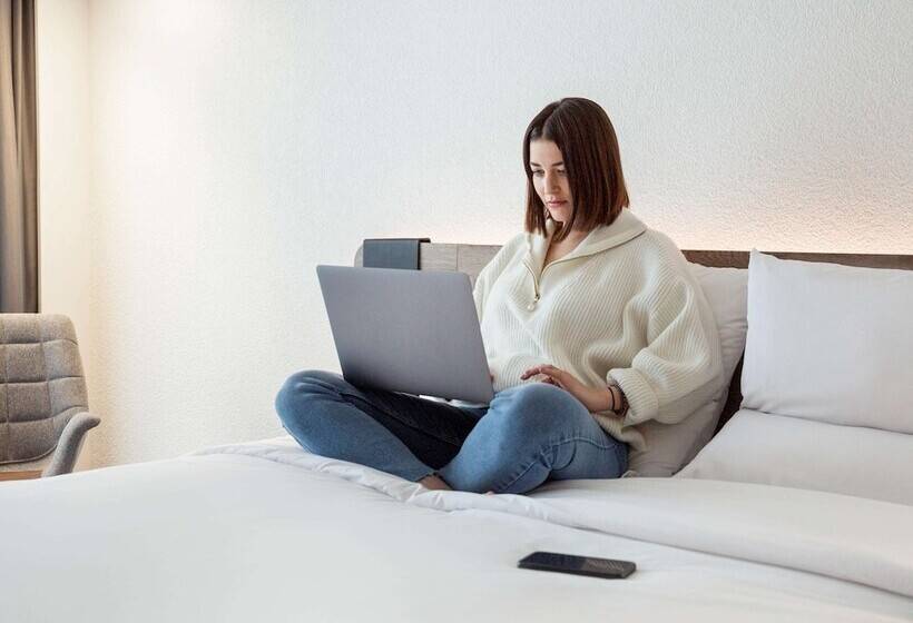 Номер Executive, Novotel Lausanne Bussigny