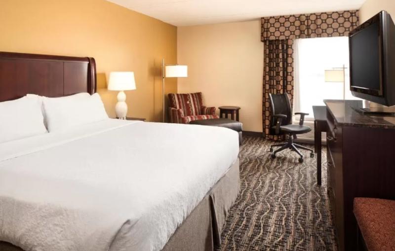 اتاق استاندارد با تخت بزرگ, Holiday Inn Dubuque/galena, An Ihg