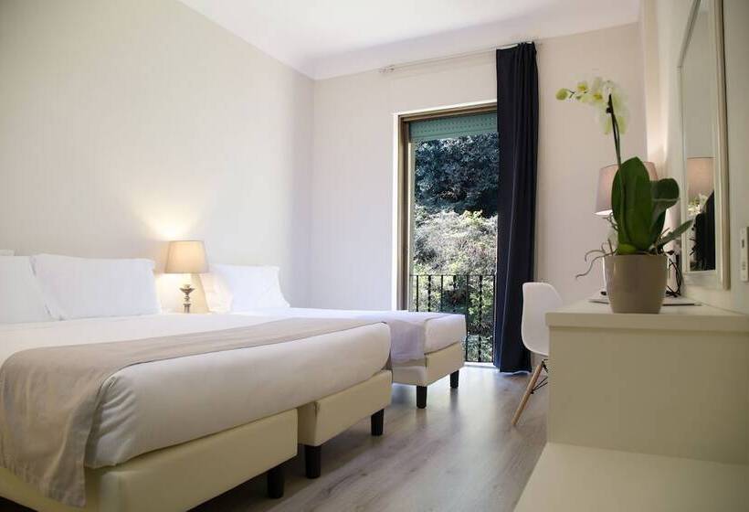 Номер Стандарт Трехместный, Shg Hotel Villa Carlotta
