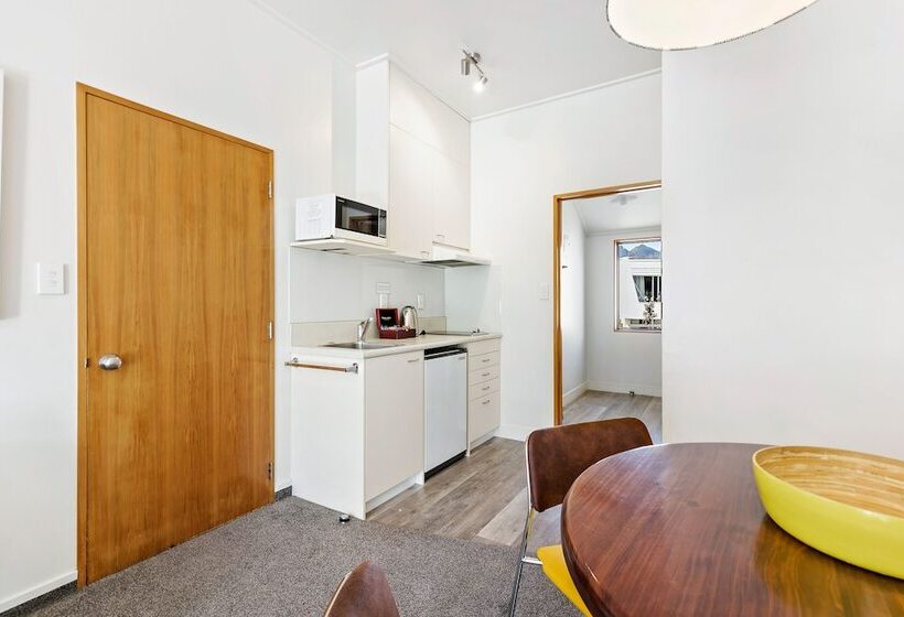 Апартаменты 1 Спальня, Amity Serviced Apartments