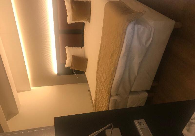 اتاق استاندارد چهار تخته, Avenue