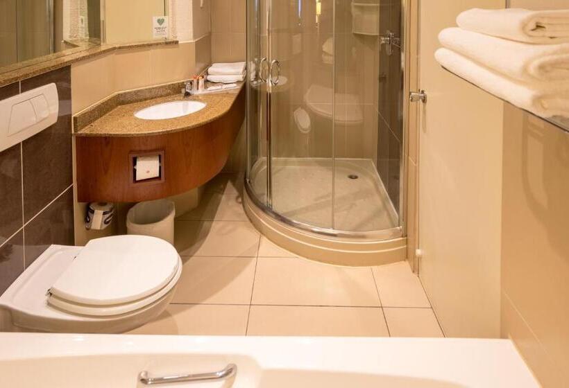 스탠다드 룸, City Lodge Hotel Gqeberha