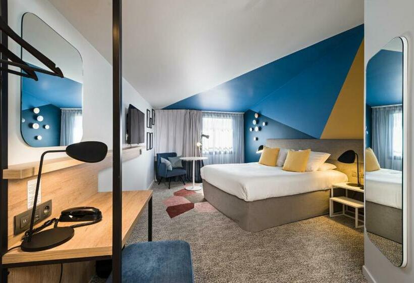 이그제큐티브 룸 킹사이즈 침대, Golden Tulip Aix En Provence