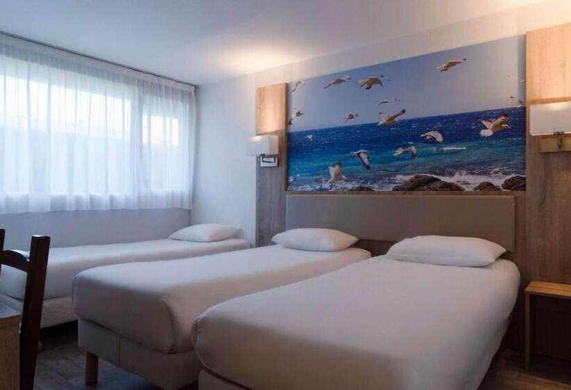 Номер Стандарт Трехместный, Brit Hotel Confort Morlaix