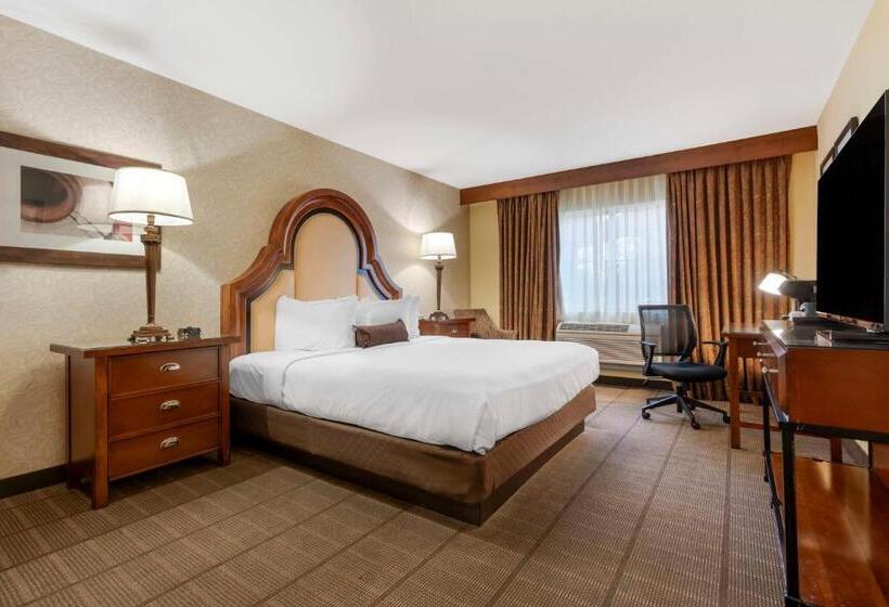 Номер Стандарт с Балконом, Best Western Plus Boomtown Casino