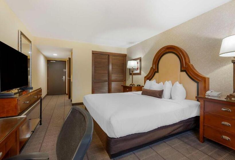 Номер Стандарт Кровать Кинг Адаптированный для Инвалидов, Best Western Plus Boomtown Casino