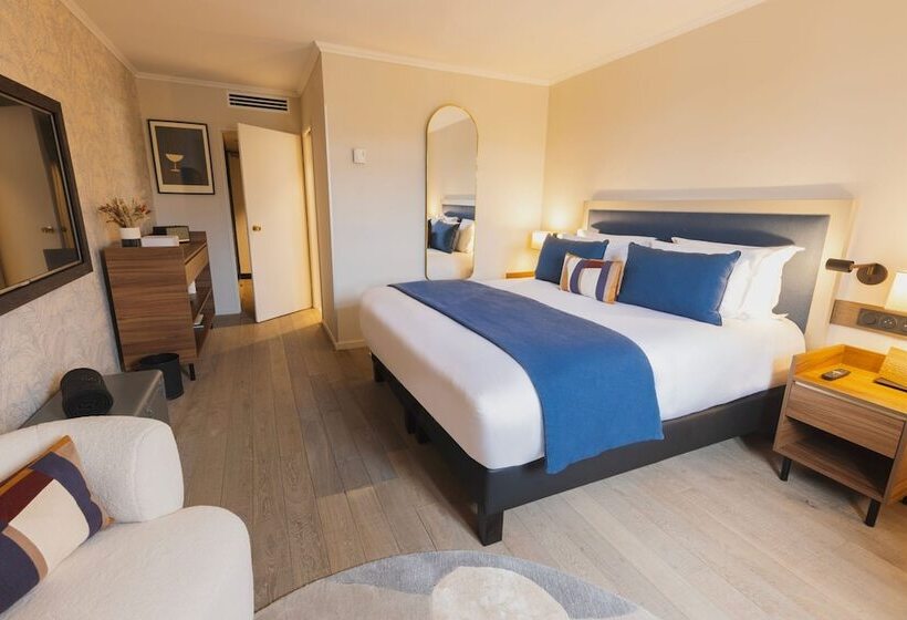 Номер Стандарт, Hostellerie Cèdre & Spa Beaune