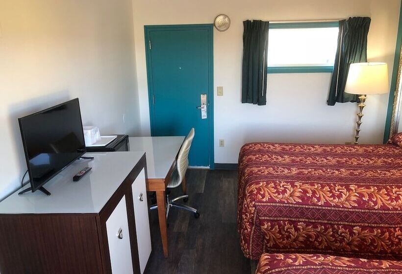 غرفه قياسيه سريرين مزدوجين, Econo Lodge