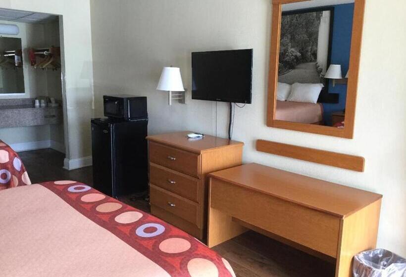 Стандартный Номер Кровать Кинг, Super 8 By Wyndham Walterboro