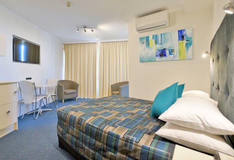 اتاق استاندارد با بالکن, Atlantic Tower Motor Inn