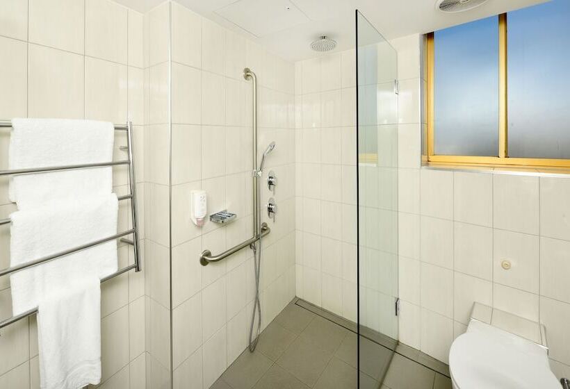 اتاق استاندارد برای معلولان, Atlantic Tower Motor Inn