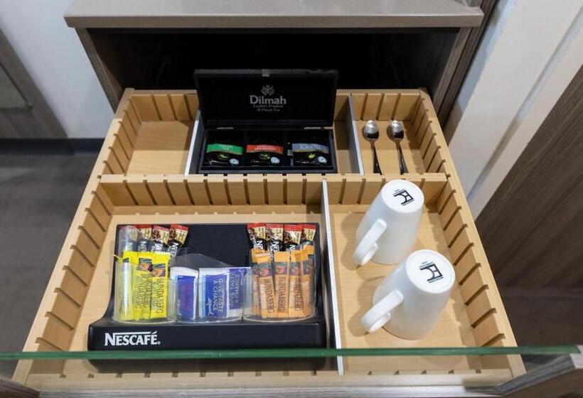 스탠다드 룸 퀸사이즈 침대, Novotel Darwin Cbd