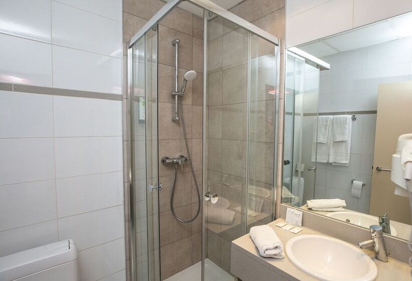 اتاق استاندارد چهار تخته, Safestay Brussels Grand Place
