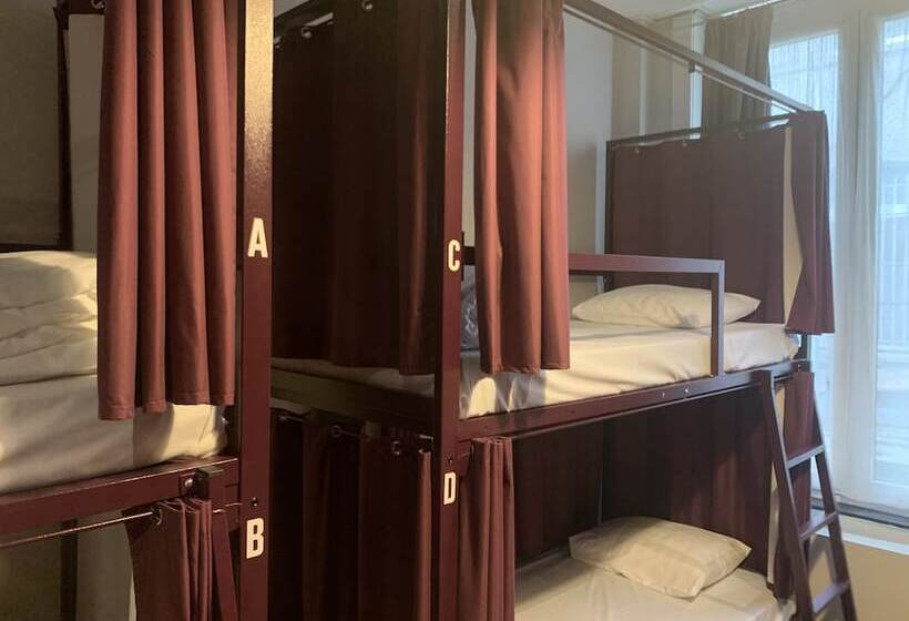 تختخواب در اتاق مشترک, Safestay Brussels Grand Place