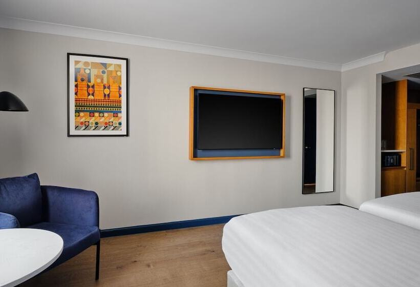 اتاق استاندارد, Edinburgh Marriott Hotel Holyrood