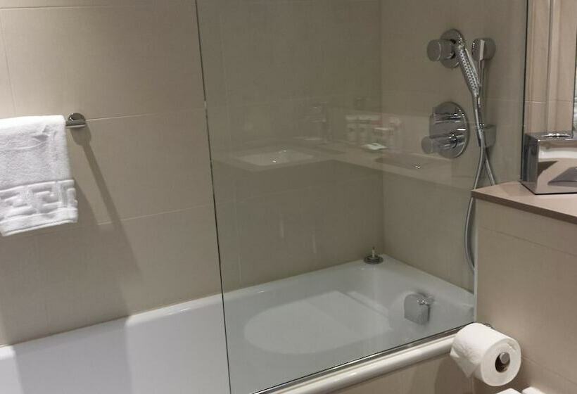 Номер Клуб, Norfolk Towers Paddington
