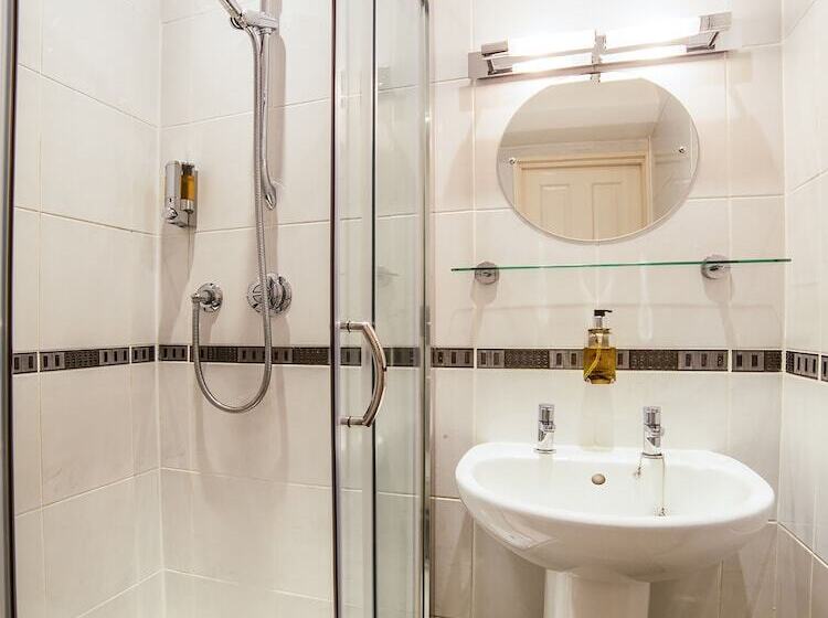 اتاق استاندارد یک نفره, Ravensworth