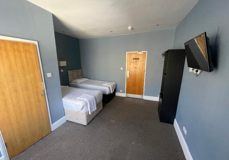 Номер Стандарт, OYO Somerset Hotel Baker Street London